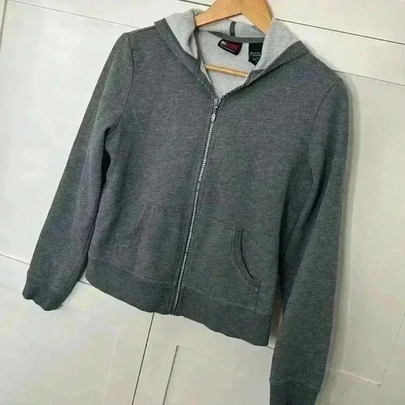 New York & Company Women’s Gray Crop Zip up Sweatshirt Hoodie size: Med - Picture 8 of 9